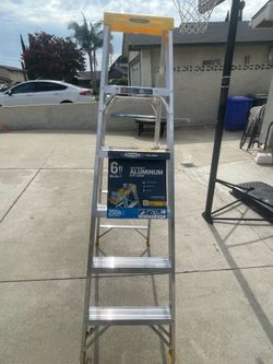 NEW Werner 6’ Aluminum Step Ladder – 250 lb Capacity