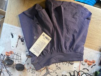 Nwt lululemon size 2 shorts