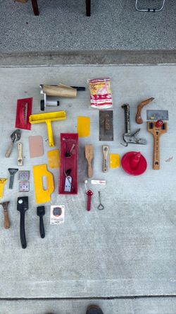 Miscellaneous painting and scraping items