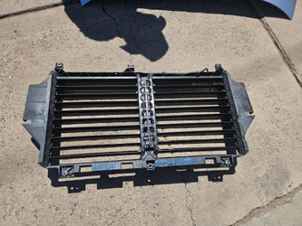 Toyota Tacoma Grille Shutter oem 24 to 26
