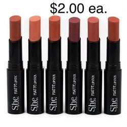 She 💕 matte lipstick 💄