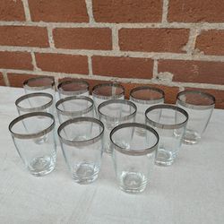 Vintage Mid-Century Dorothy-Thorpe Style Platinum Band Cocktail Glasses