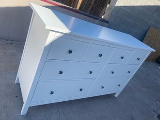 Ikea Hemnes Solid Wood White 8 Drawer Dresser