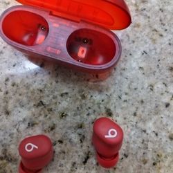 Beats Studio Buds Red