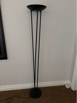 Torchiere floor lamp