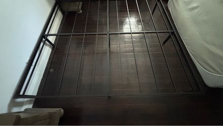 Cal King metal platform bedframe