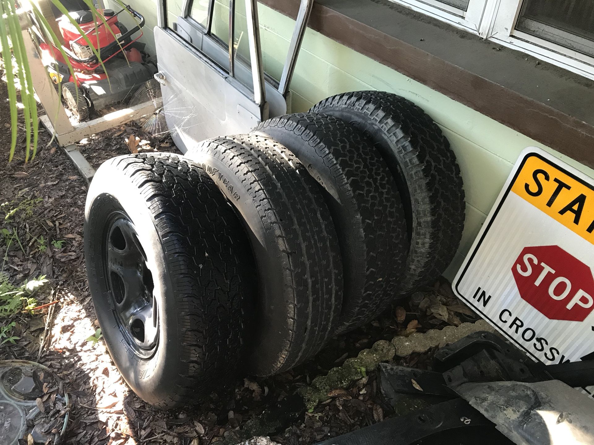 Jeep Wrangler Wheels and Tires 5x5