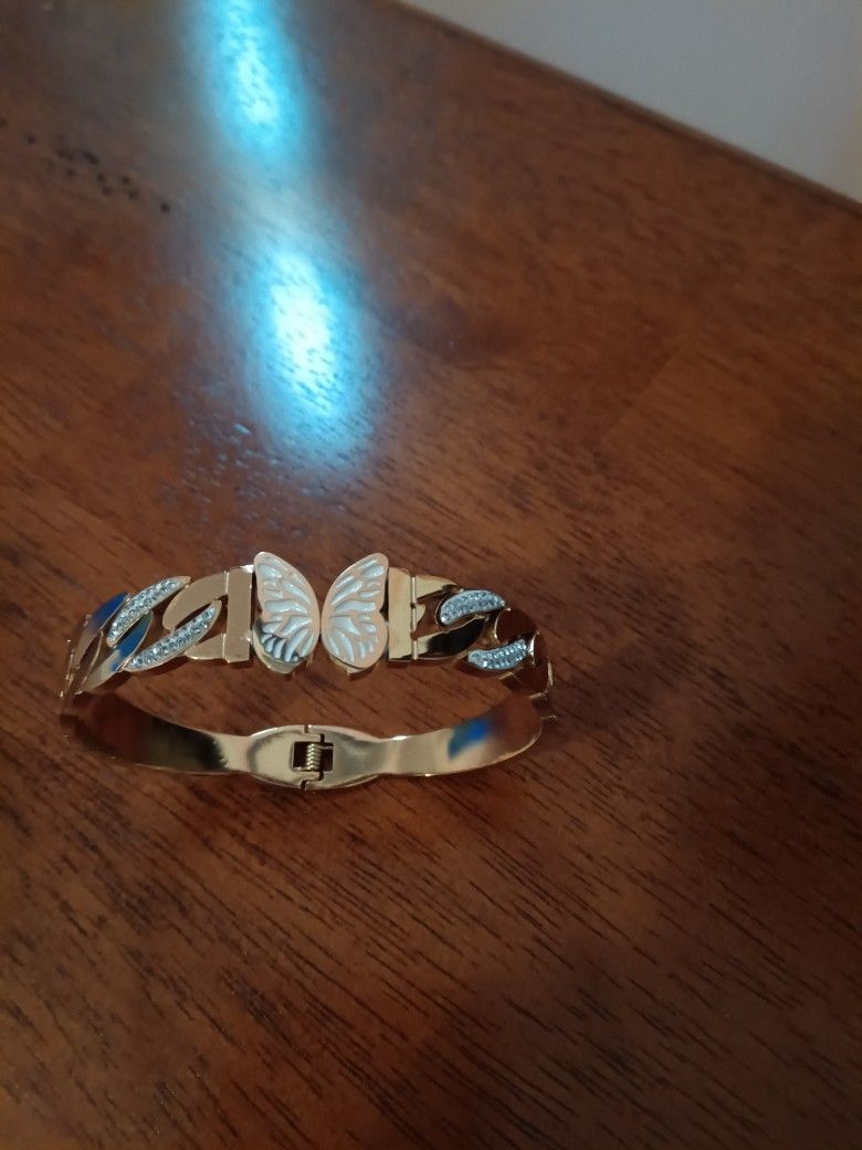 Brand New Stainless Steel With Gold Plating Butterfly Bracelet