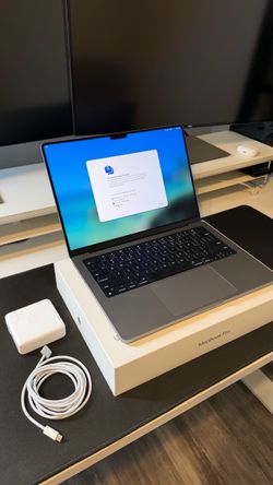 MacBook Pro 14” M1 Max | 32GB RAM | 2TB SSD | 32-Core GPU