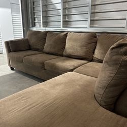 2pc Brown Sectional 