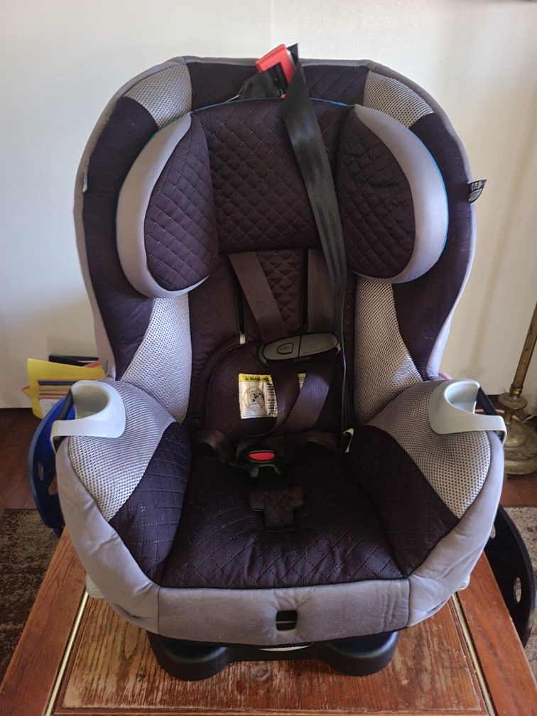 Evenflo car seat