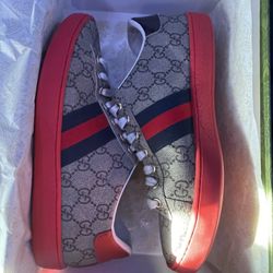 red bottom gucci shoes