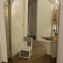 Bassett Furniture Mirror Full Size