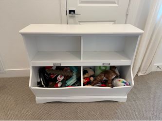 Kids toy box /bookshelf