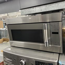 Thermador Professional 30” Over The Range Microwave