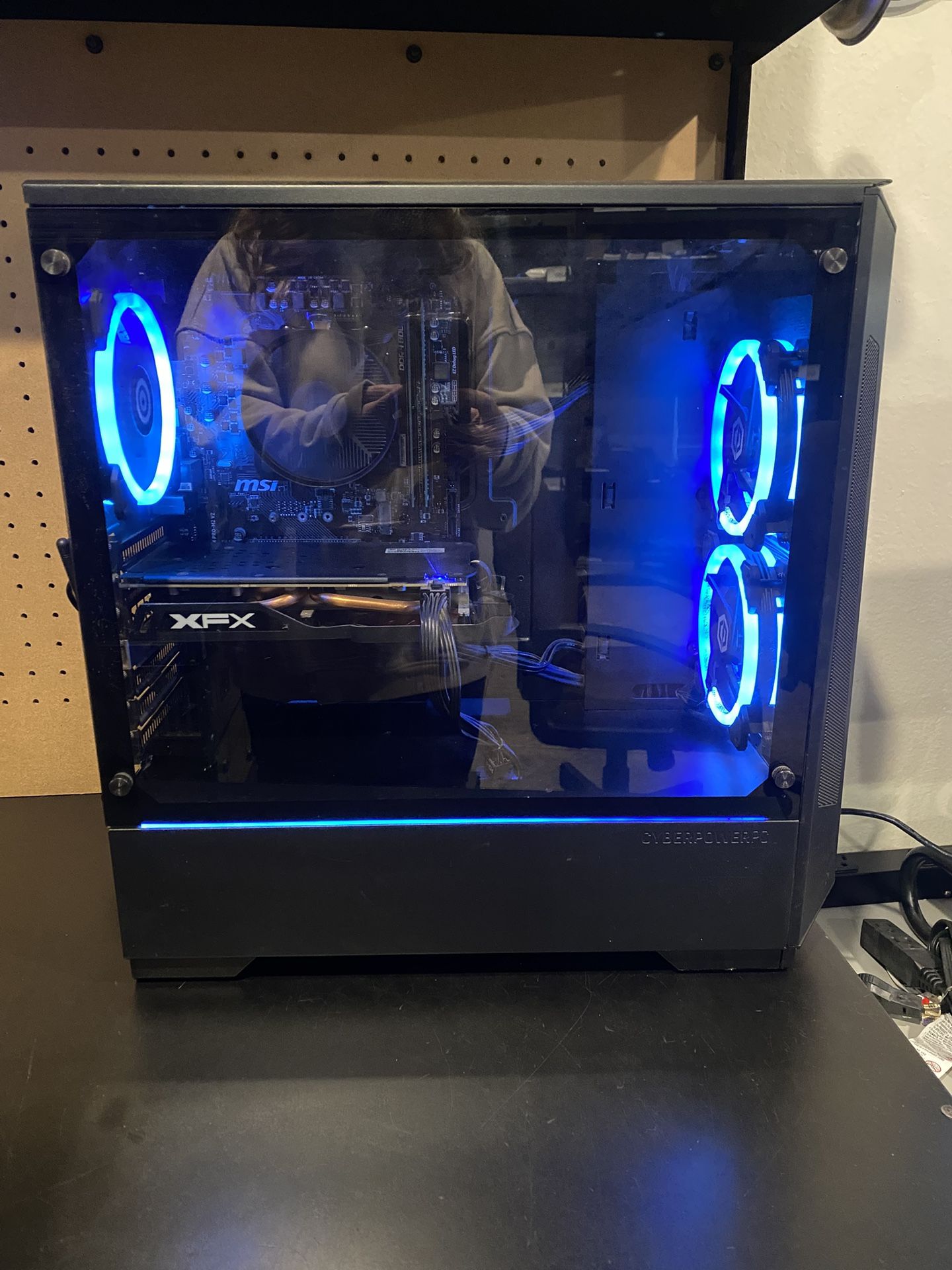 Gaming AMD Tower with 4 GB Radeon Graphics Card and 16 GB Ram -