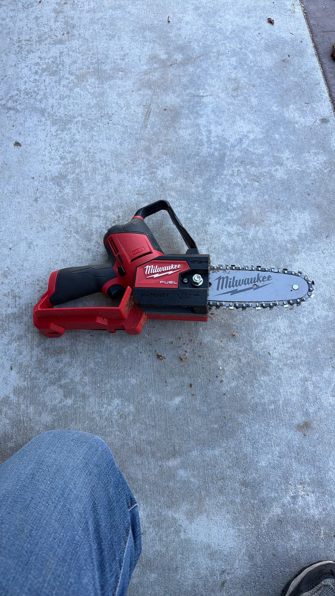 Milwaukee M12 6” Hatchet Saw 2527-20