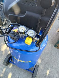 Compressor 20gallon free OIL