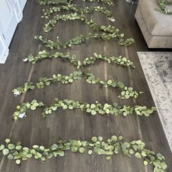 6 Feet Greenery Garland - 8 Pieces