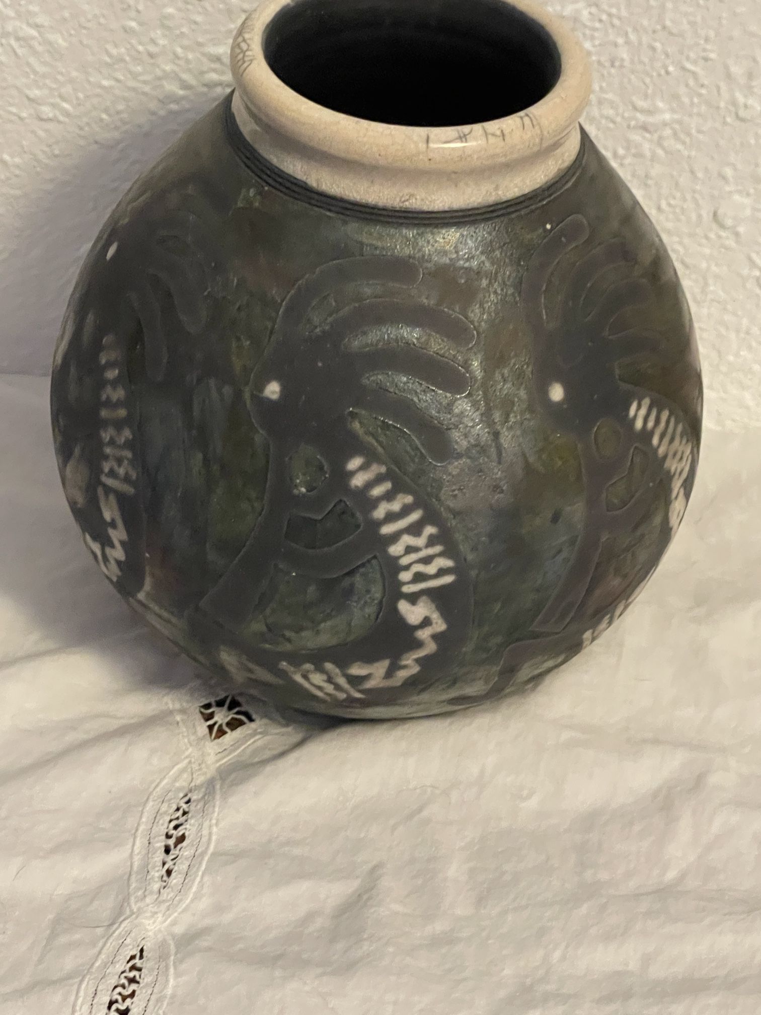 Kokopelli Figurines Pottery Pot Vase Signed Ben Diller 2003 9” Tall