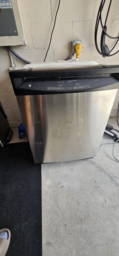 Dishwasher G E