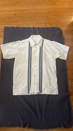 Guayabera mexicana - Mexican guayabera shirt