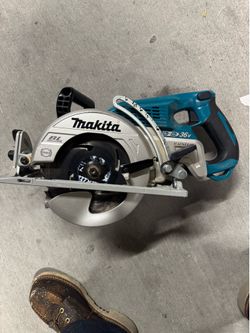 Makita doble battery saw 200$ cash