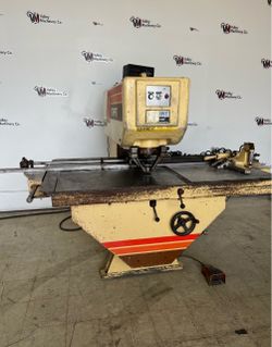 Strippit super 30/30 Punch press