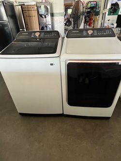 Samsung washer and electric 220 dryer