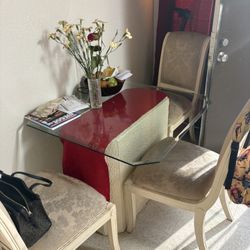 Dining Room Table 