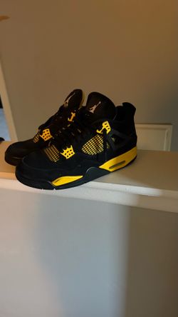 Jordan 4 Yellow Thunder