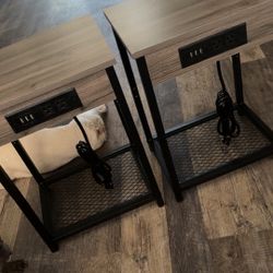 Charging/Outlet Side Desk