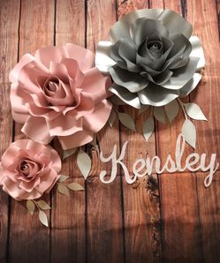 Paper flowers and name set