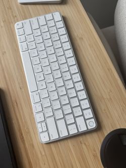 Apple Magic Keyboard With TouchID