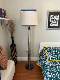 Floor Lamp whit 💡