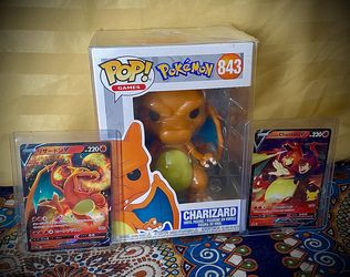 New Funko Pop! Games Pokémon Charizard Vinyl Figure #843 & Two Pokémon Cards