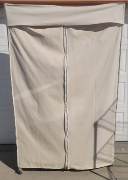 Intermetro Clothing Rack With Cover