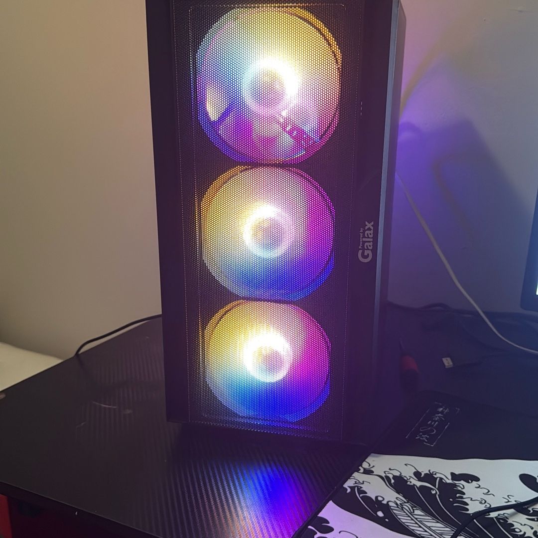 Gaming Setup With Pc for Sale in Eleven Mile, AZ - OfferUp