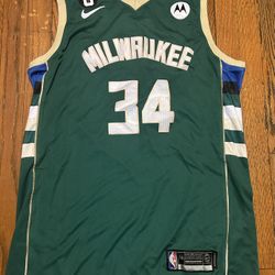 Giannis Game Stitched Bucks #34 2X Jersey Like New