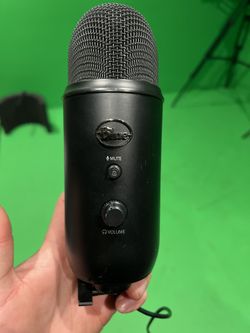 Blue Yeti USB Microphone – Works Perfectly
