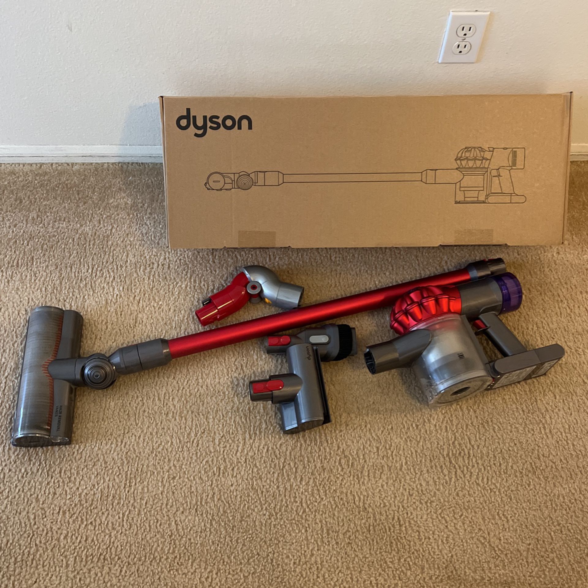 Dyson 8 Vacuum 