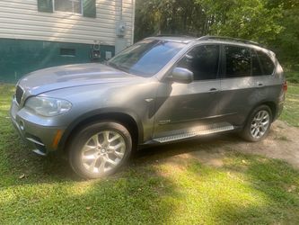 2013 BMW. X5. Gray
