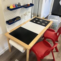 Children Sensory Table, Chairs, Light, & Pegboard w/ Accessories 