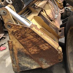 Bobcat 4 in 1 Bucket Attachment