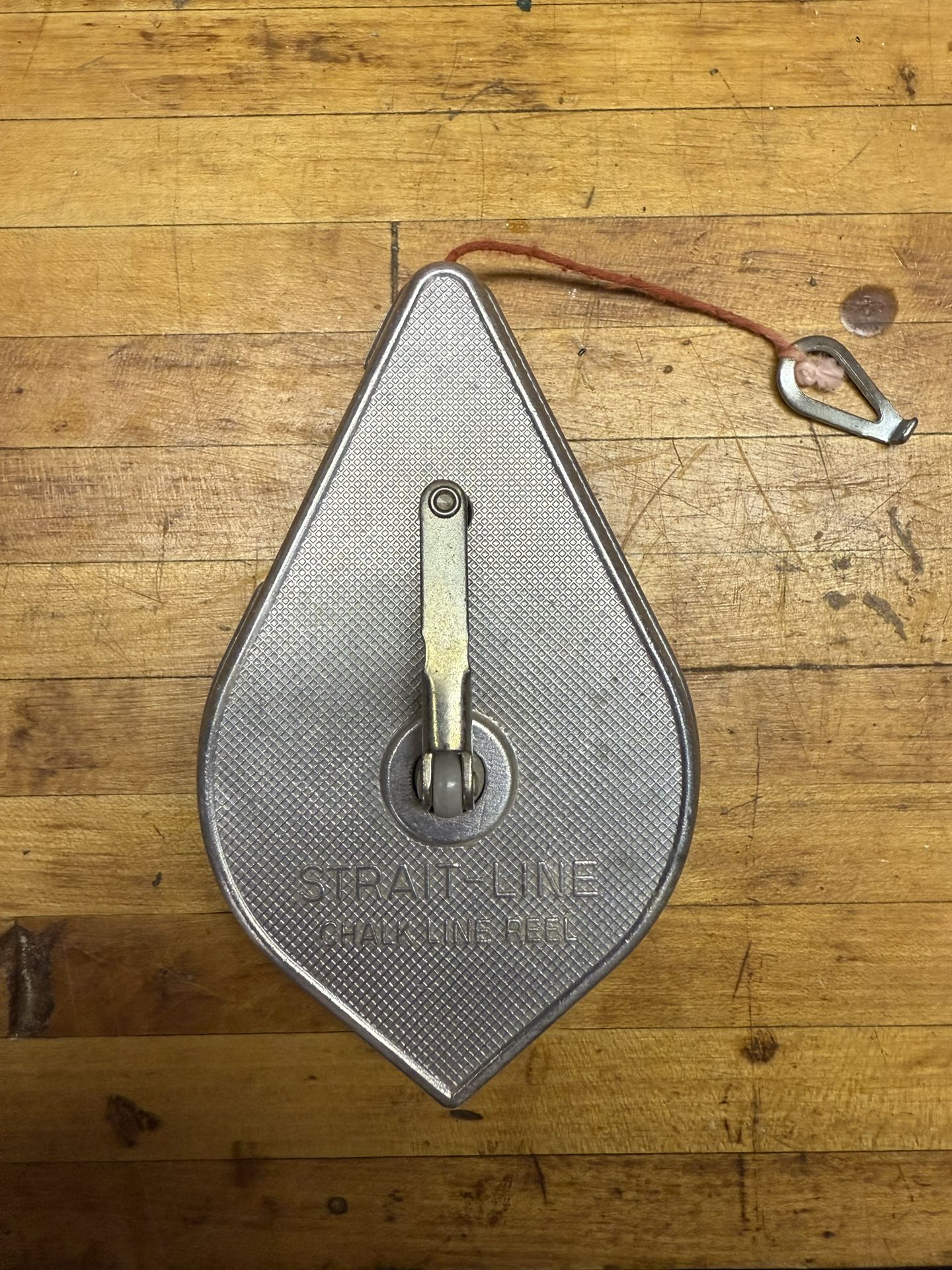 Strait-line Chalk Line