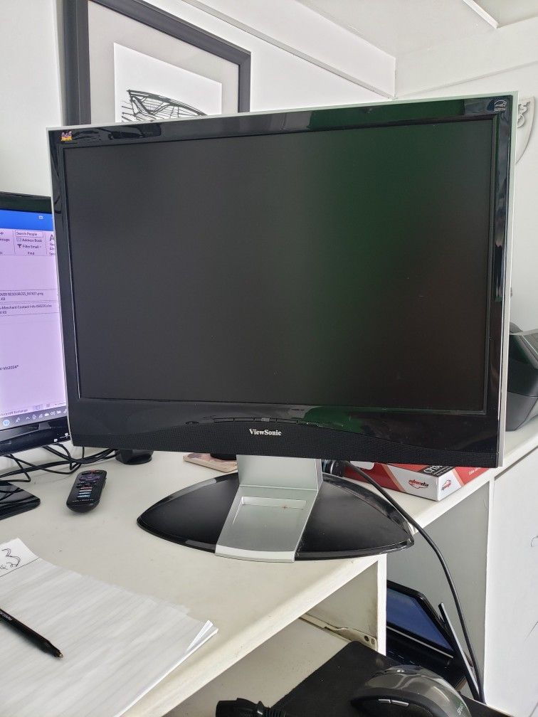 ViewSonic 22"Inch Wide Monitor VX2235WM VGA+DVI Intagrated Speakers