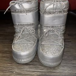 Fashion Nova Girl, Snow Boots