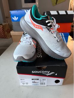 Saucony
