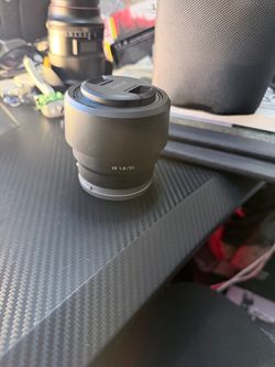 Sony FE 50mm f/1.8 lens