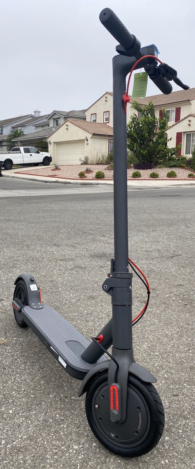 Pro Electric Scooter 2020 ((READ BIO)) New in the Box